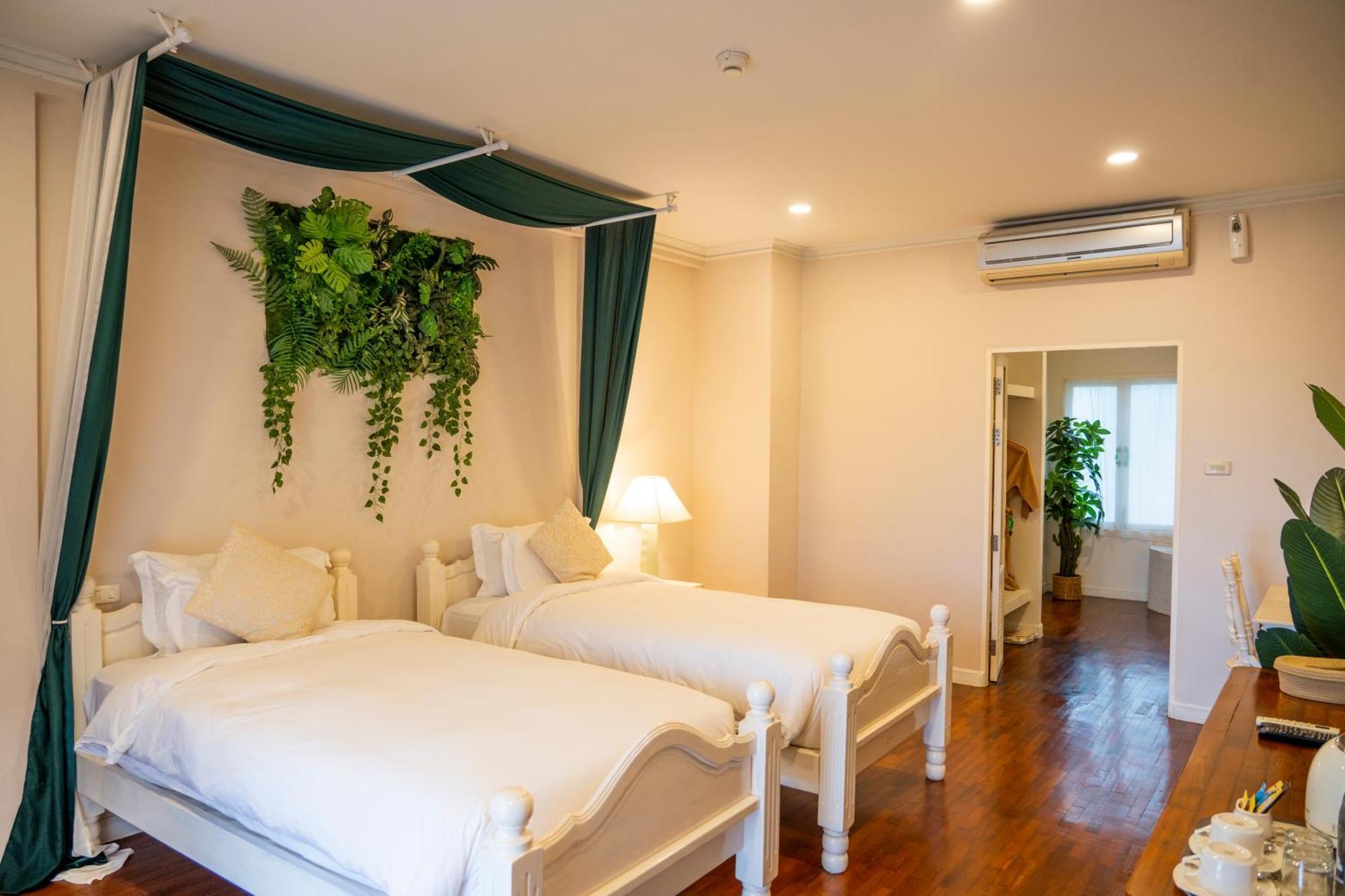 Rosario Oasis Resort Sha Plus Chiang Mai Esterno foto